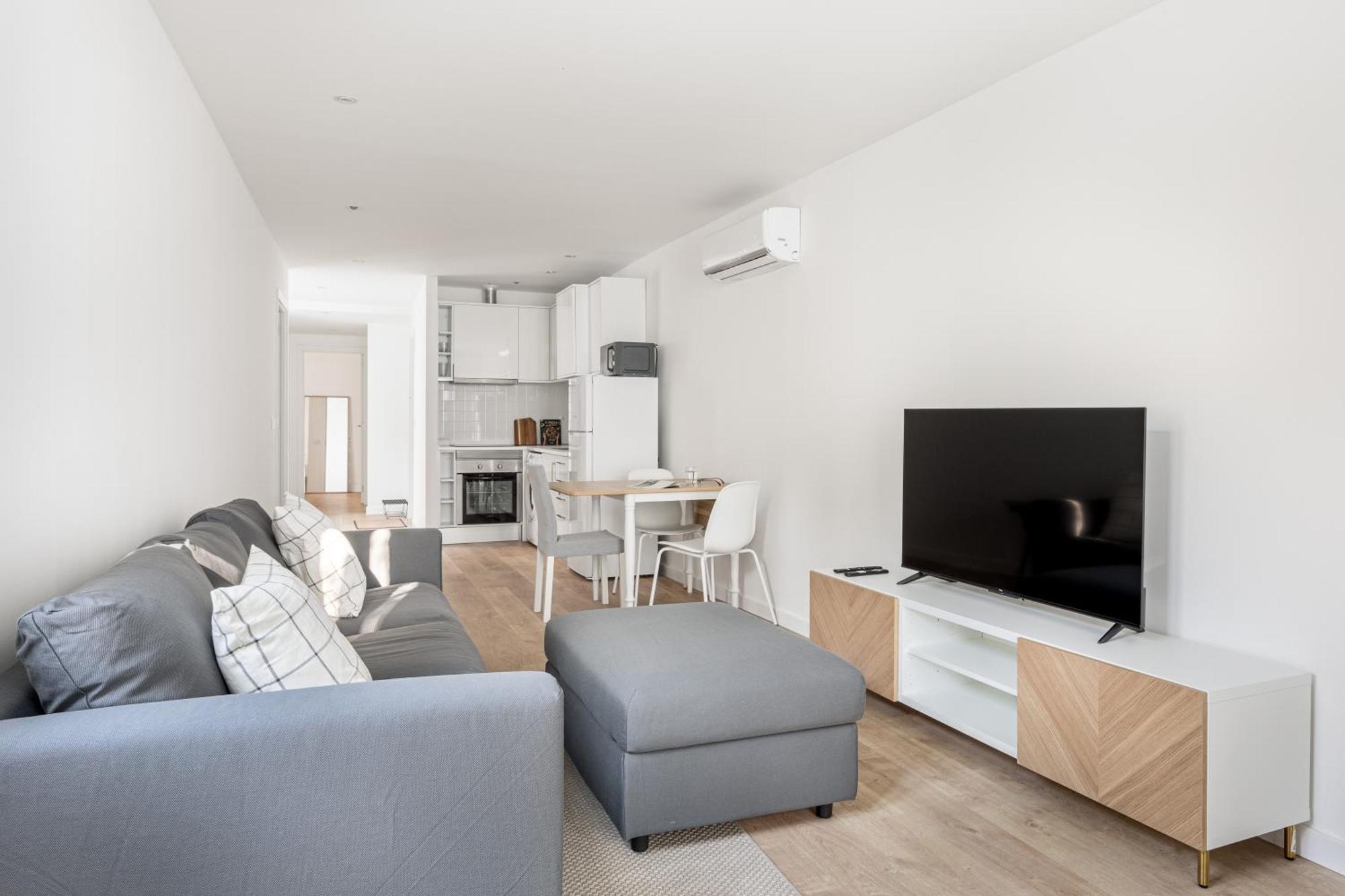 Joivy Minimalistic Apt W Patio In Principe Real Lisbon Exterior photo